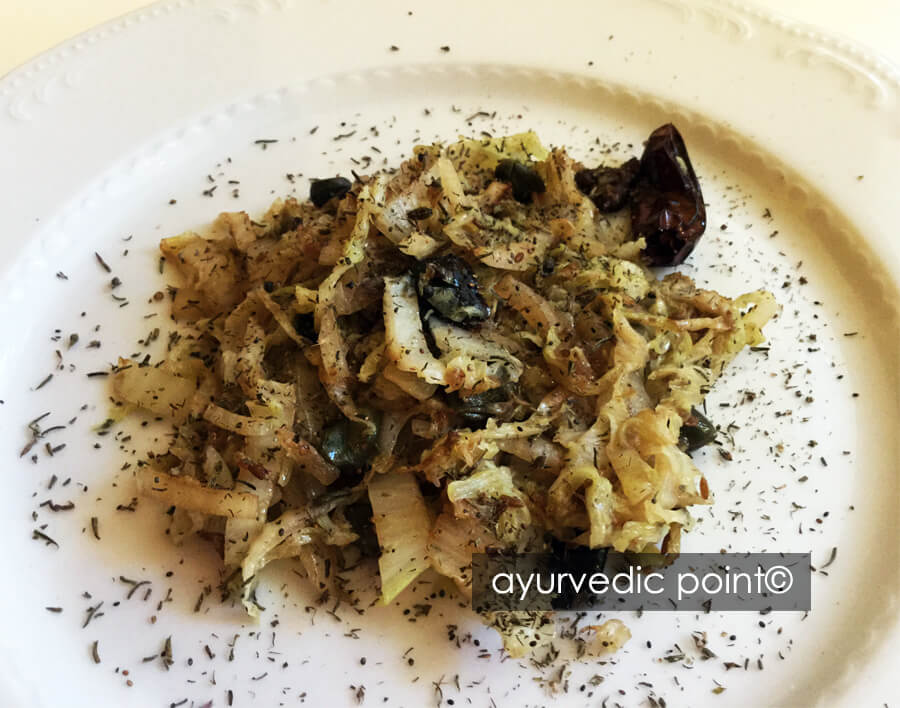Cavolo cinese con olive e capperi ricetta ayurvedica vegetariana indicata per kapha e vata