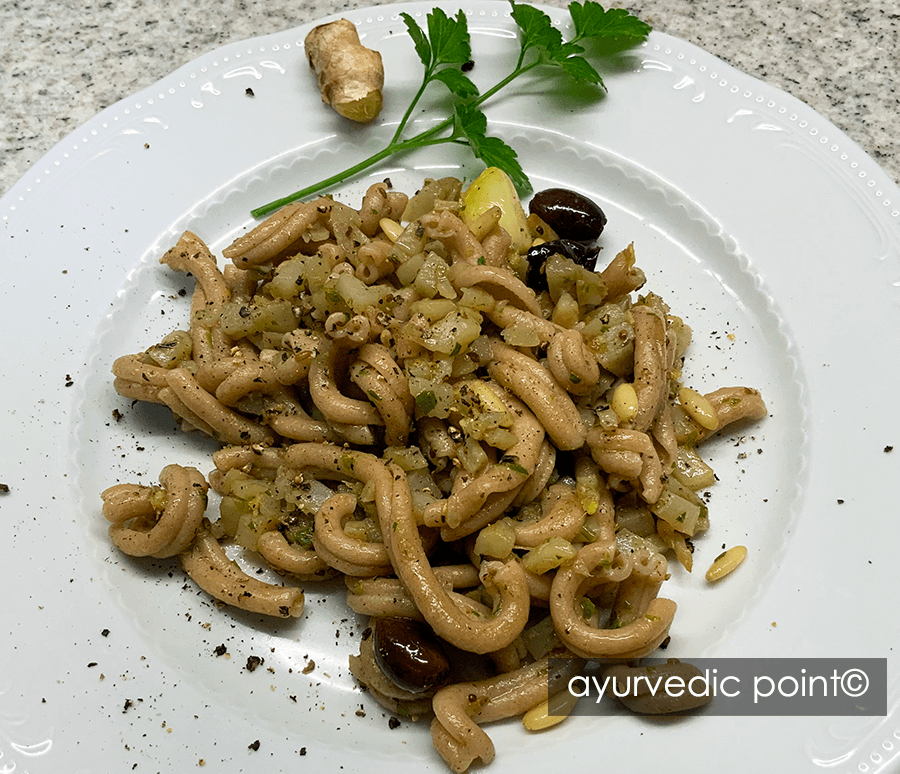 Casarecce con topinambur, pinoli e olive - Ricetta Ayurvedica Vegetariana | Ayurvedic Point©, Milano