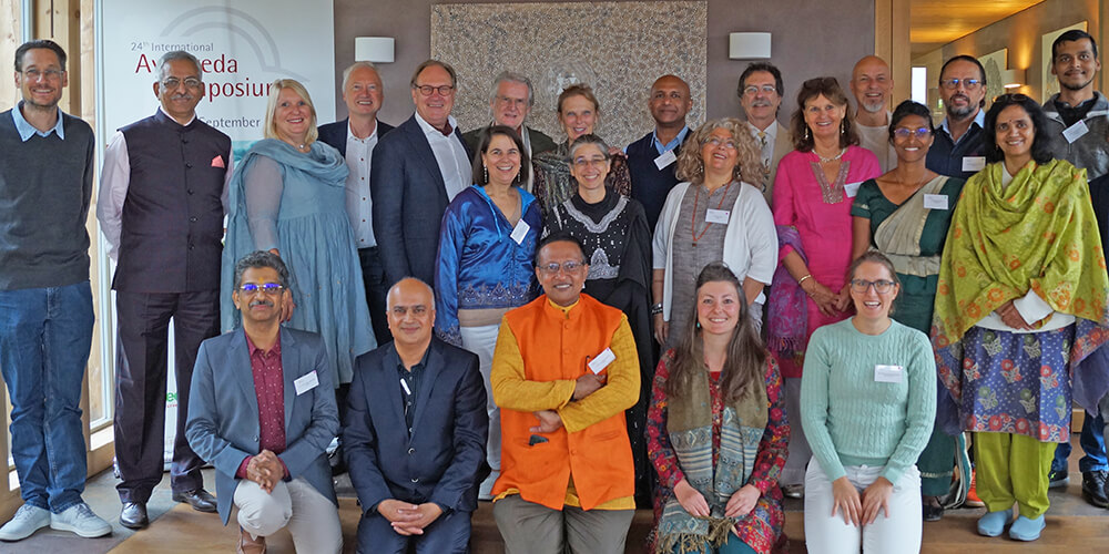 Il dr. Morandi e Carmen Tosto Relatori al 24° International Āyurveda Symposium 2022 - Birstein (DE) | Ayurvedic Point©, Milano 