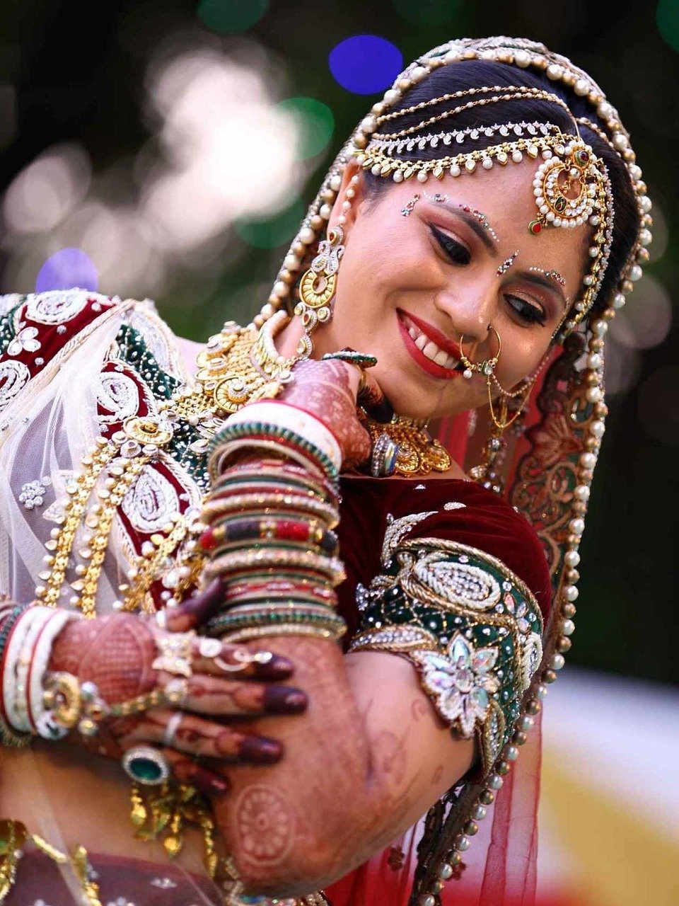 I 16 Ornamenti Femminili in India (Alaṅkāra) | Ayurvedic Point©, Milano