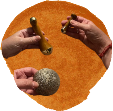 tre tipi di Kaash bowl: piede, doppio/viso e piccolo